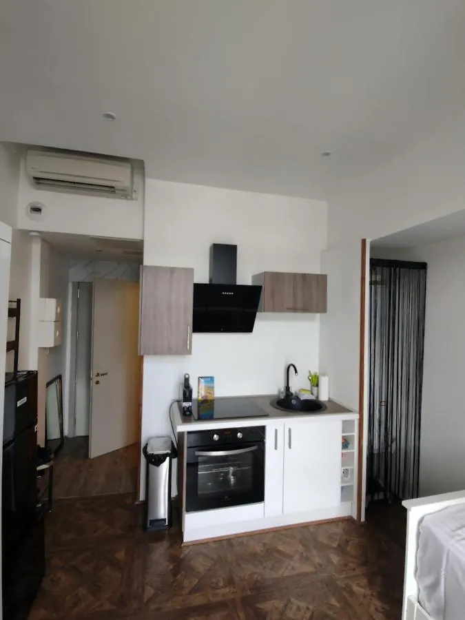Apartment Lovely Studio Air Conditonned City Center Nice