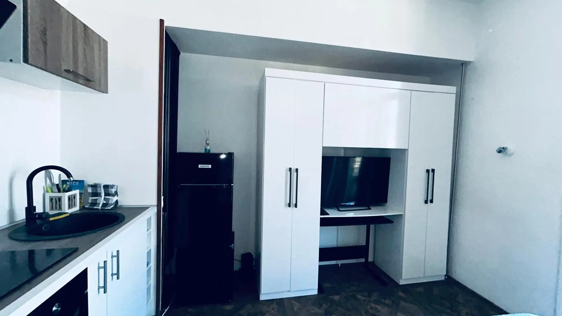 Lovely Studio Air Conditonned City Center Nice 0*,  France