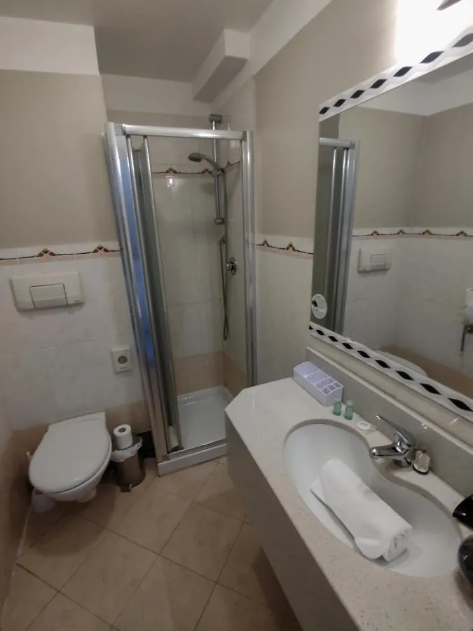 Lovely Studio Air Conditonned City Center Nice Apartment
